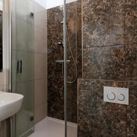 Dom Muzyka Lägenhetshotell 4*