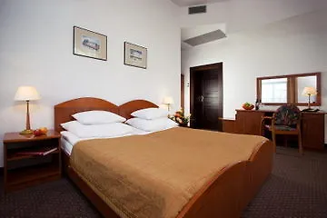 Dom Muzyka 4*