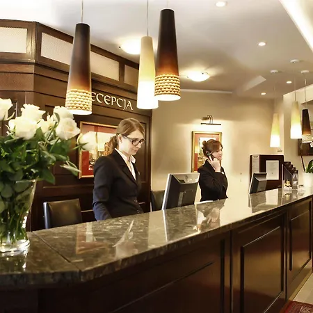 Dom Muzyka Lägenhetshotell 4*
